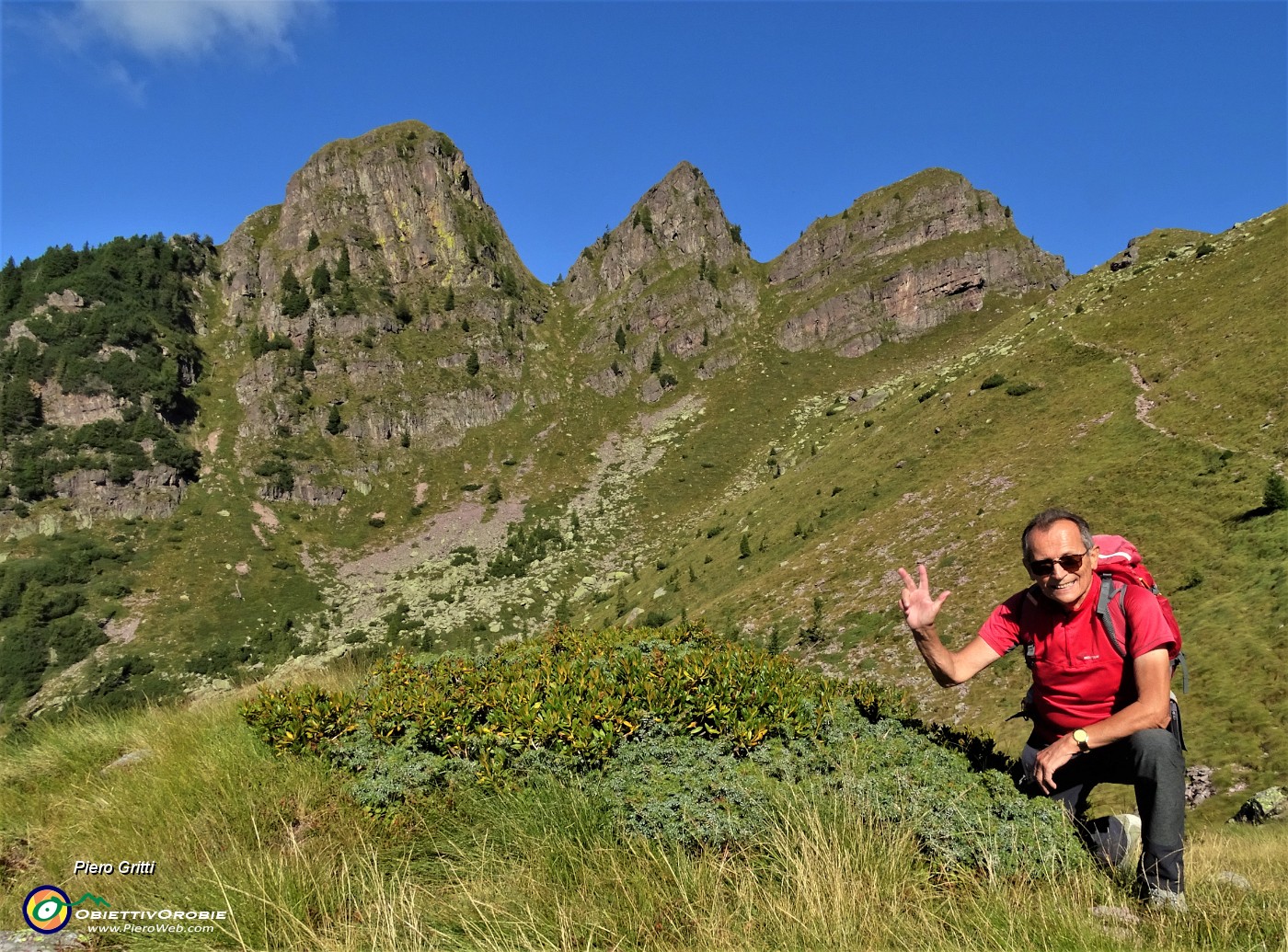 01 Salendo ai  Tre Pizzi (2167 m).JPG